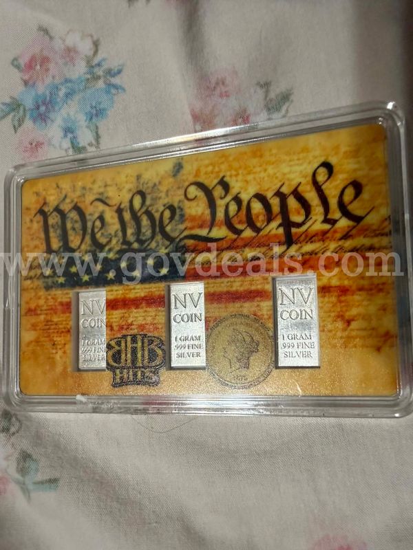 LIMITED-EDITION “WE THE PEOPLE” SILVER COLLECTIBLE-3 GRAMS .999 SILVER-only 2,700 sets produced.