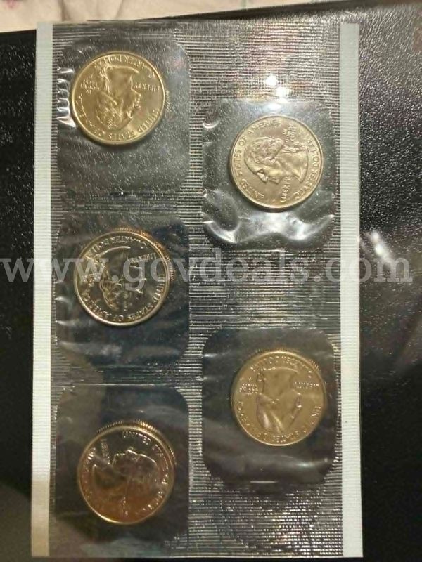 🇺🇸 2000 U.S. State Quarters—Complete Five-Coin Set-Sealed