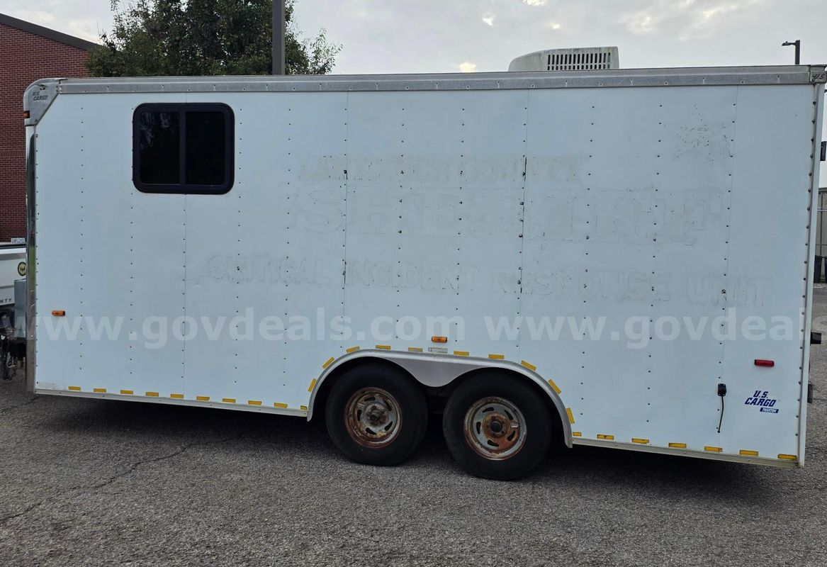 2005 Enclosed Trailer