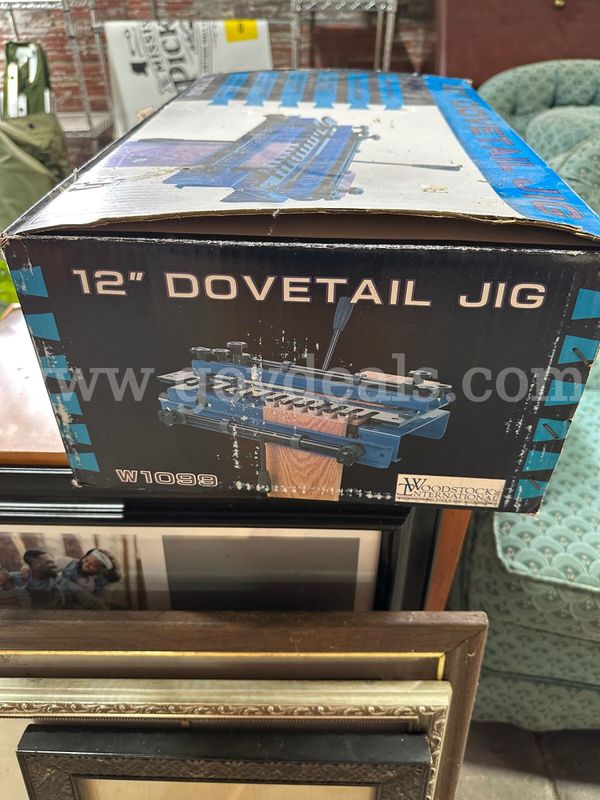 12-inch dovetail jig (1 of 8)