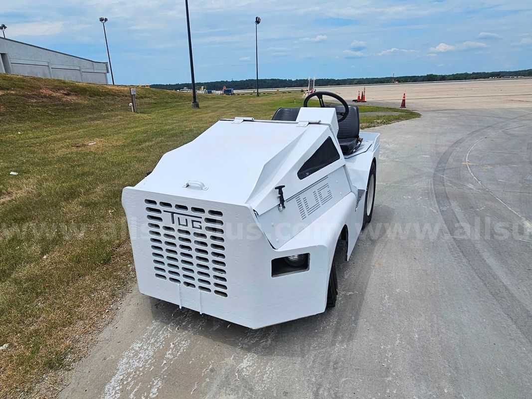 2000 TUG M150-30 Bag Tug