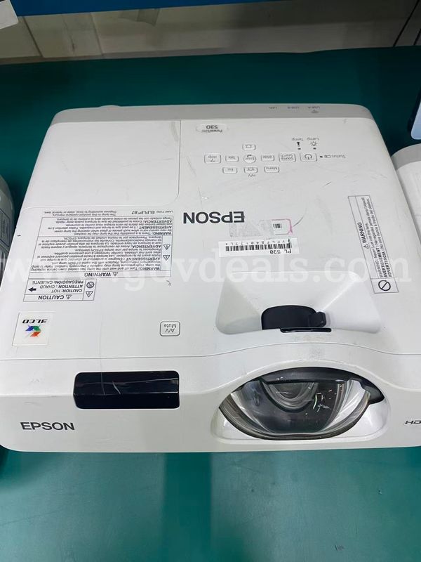 Lot of 5 EPSON PowerLite 530 Projector