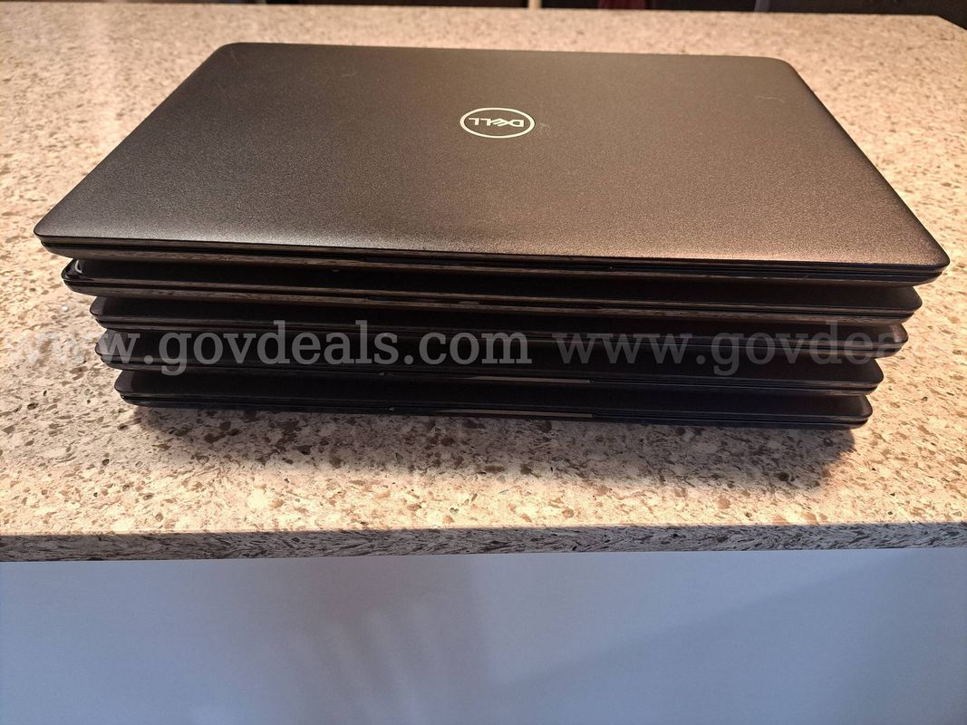 Lot of 5 Dell Latitude 3500 Laptops – 4 Intel Core i5 & 1 Intel Core i3 – Windows 11 Pro - Tested and Fully functional