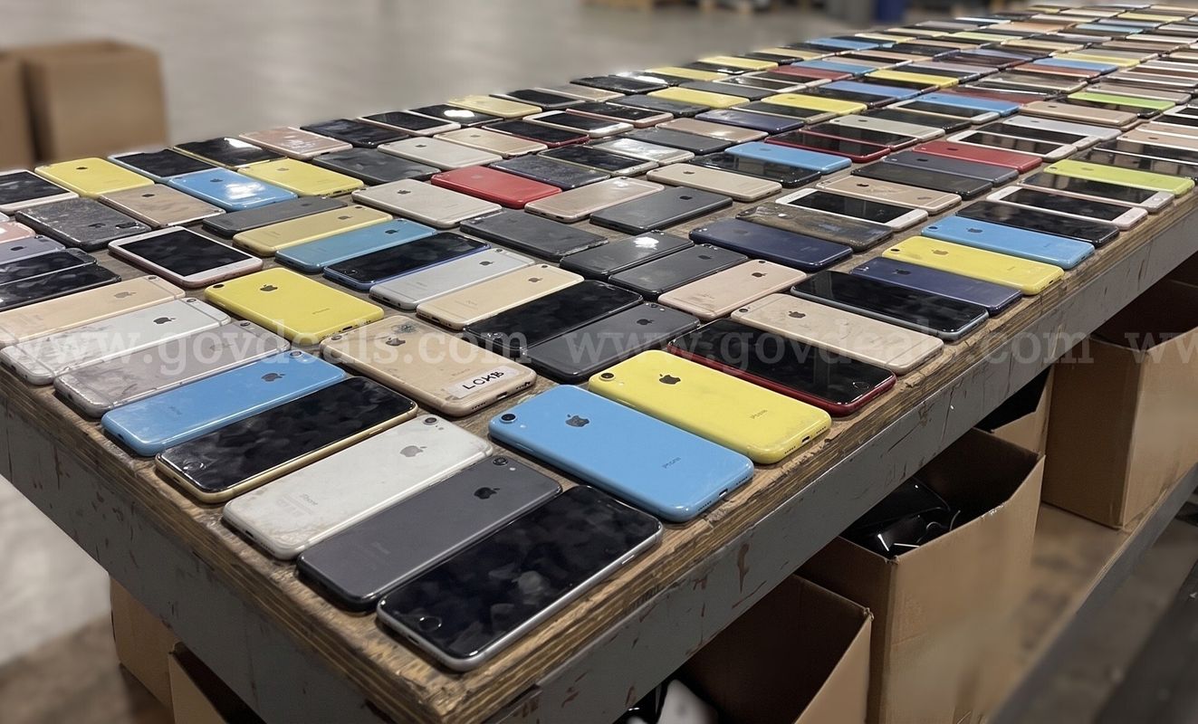 189 - iPhone, Samsung, Google, Motorola Cellphones Various Models SHIPPING AVAILABLE