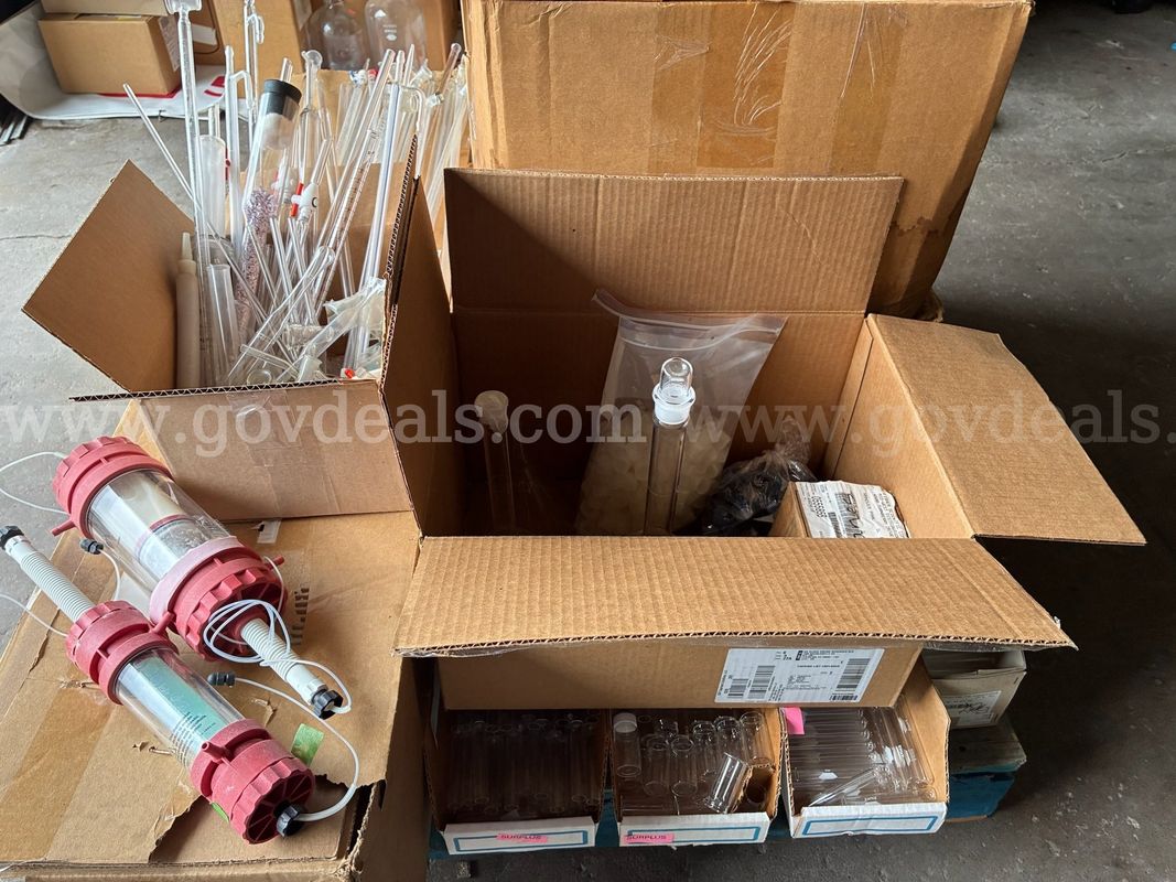 3 Pallets of Lab Glass