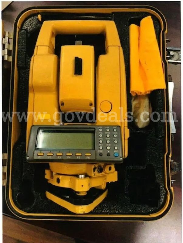 LOT OF 2 TOPCON TOTAL STATION SHIPPING AVAILABLE