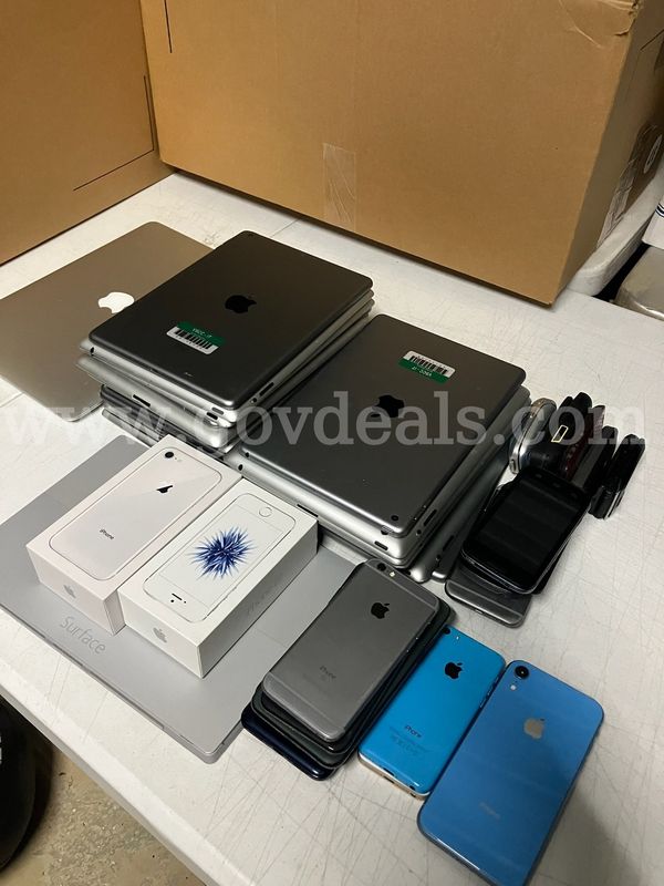 48 Various iPads and iPhones