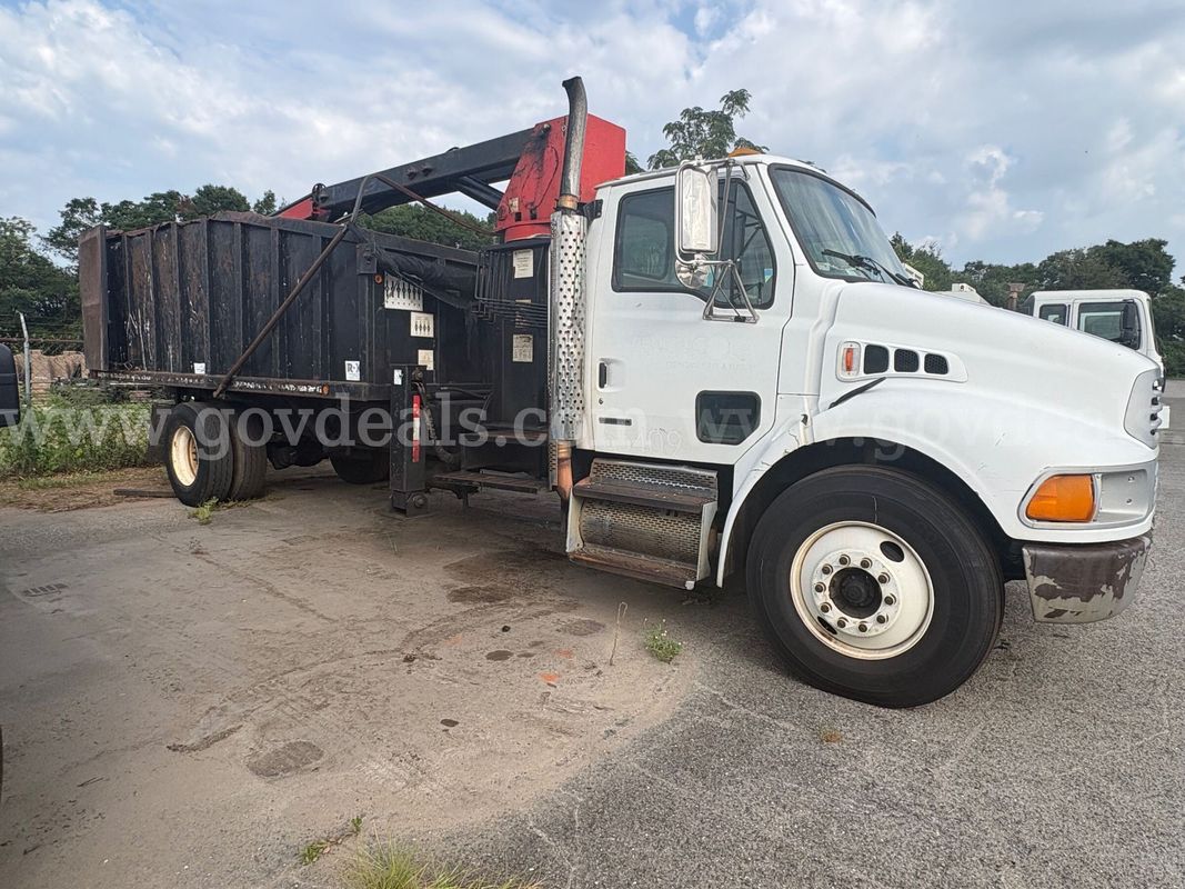 2009 Sterling Acterra Knuckle Boom Truck