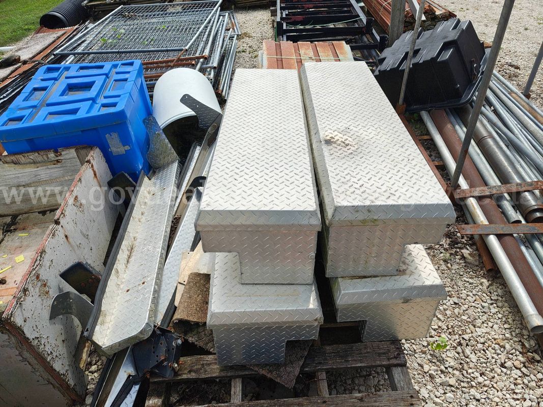 qty 4 tool boxes