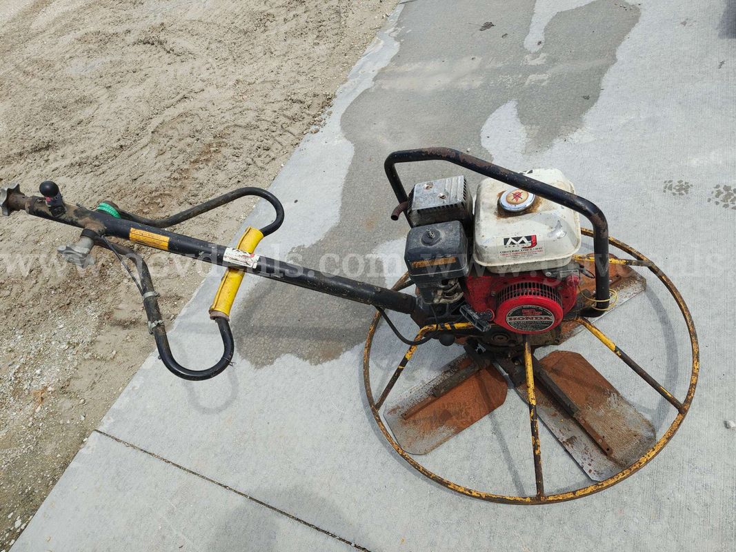 Walk Behind Power Trowel