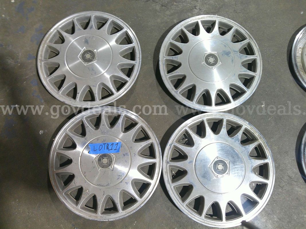 14 inch dodge dynasty hub caps 1988-1993