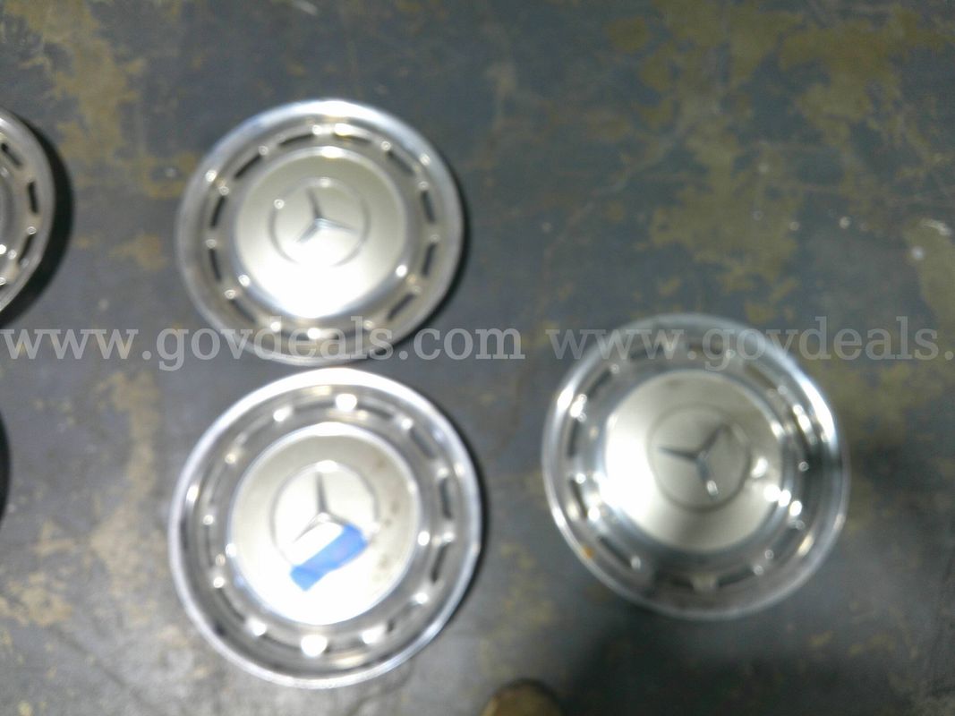 14 inch mercedes Benz Hub caps classic models Only 3