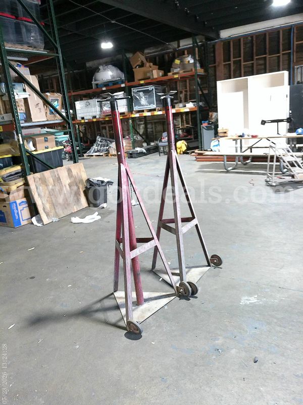 Red stands