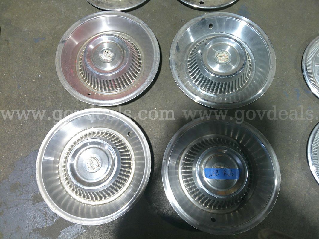 16 inch cadillac 1963-1964 factory wheel cover