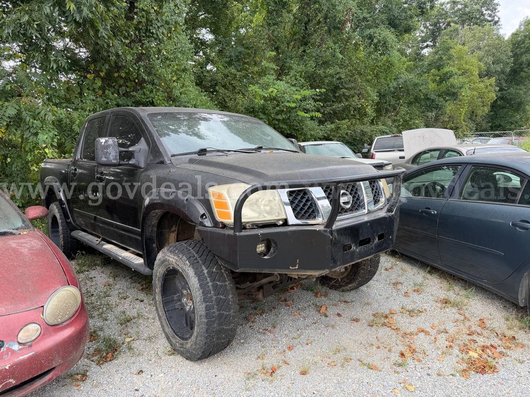 2006 Nissan Titan LE Crew Cab 4WD