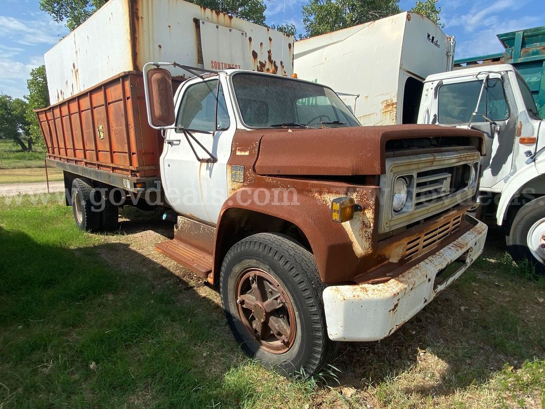 1976 Dump Truck