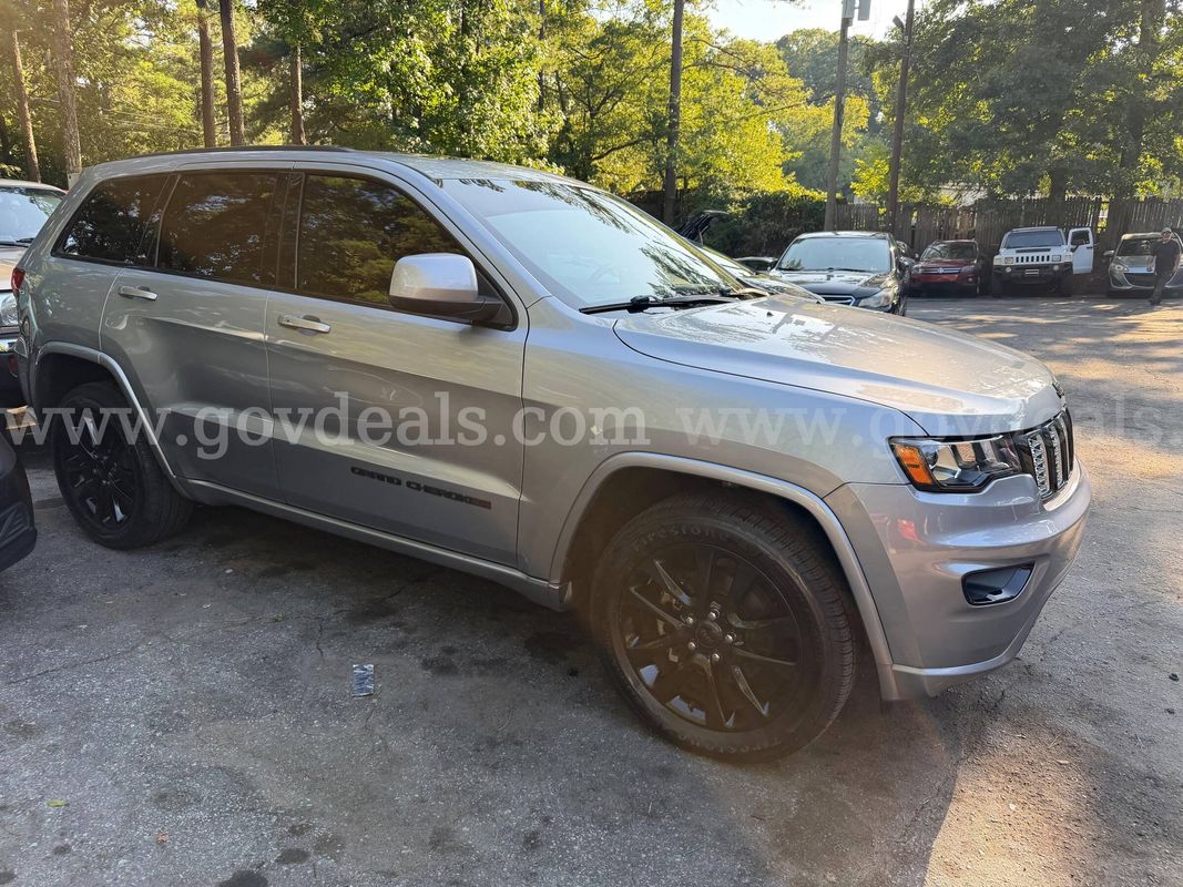 2018 Jeep Grand Cherokee Laredo 4WD