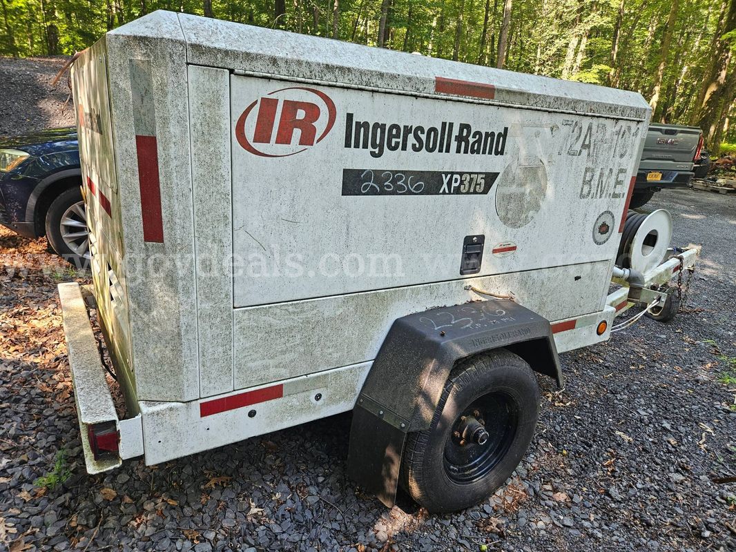 Ingersoll Rand XP375 Tow Behind Air Compressor