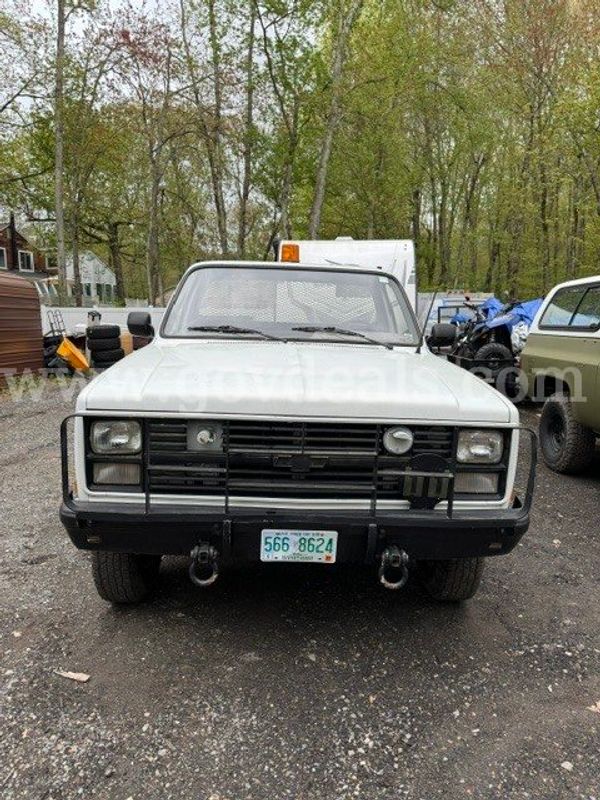 1985 Chevrolet D30 Military Postal Unit