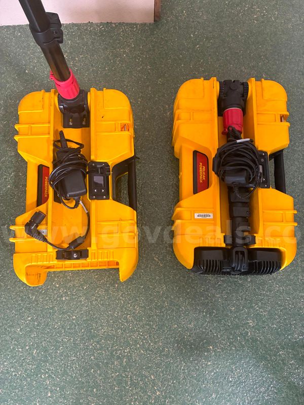 LOT of 2 Pelican 9490 RALS Scene Lights Extendable