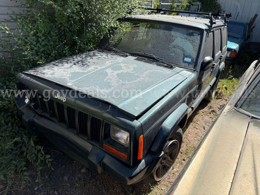 2000 Jeep Cherokee Classic 4-Door 2WD