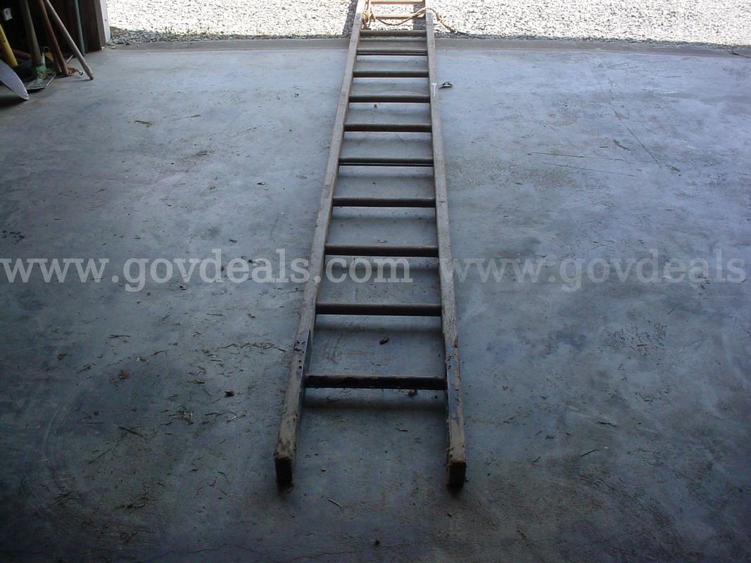 Wooden roof ladder