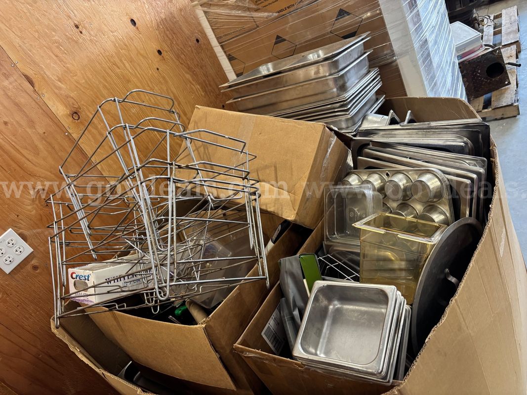 Lot of Misc Cookware