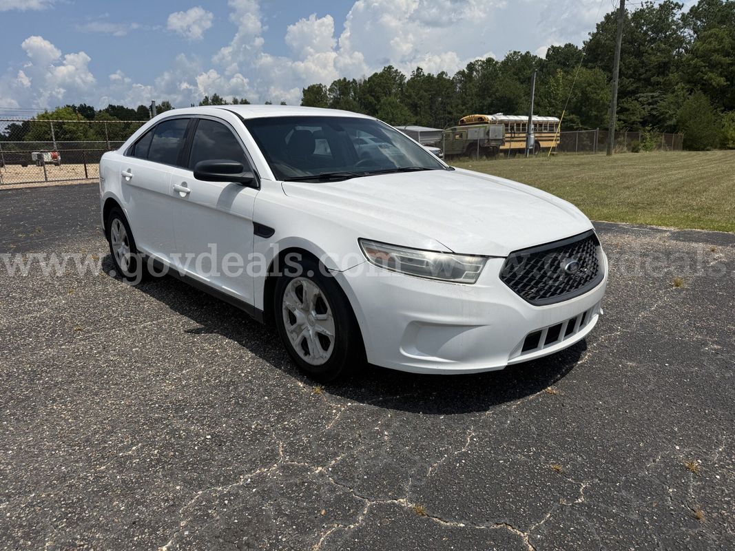 2013 Ford Taurus