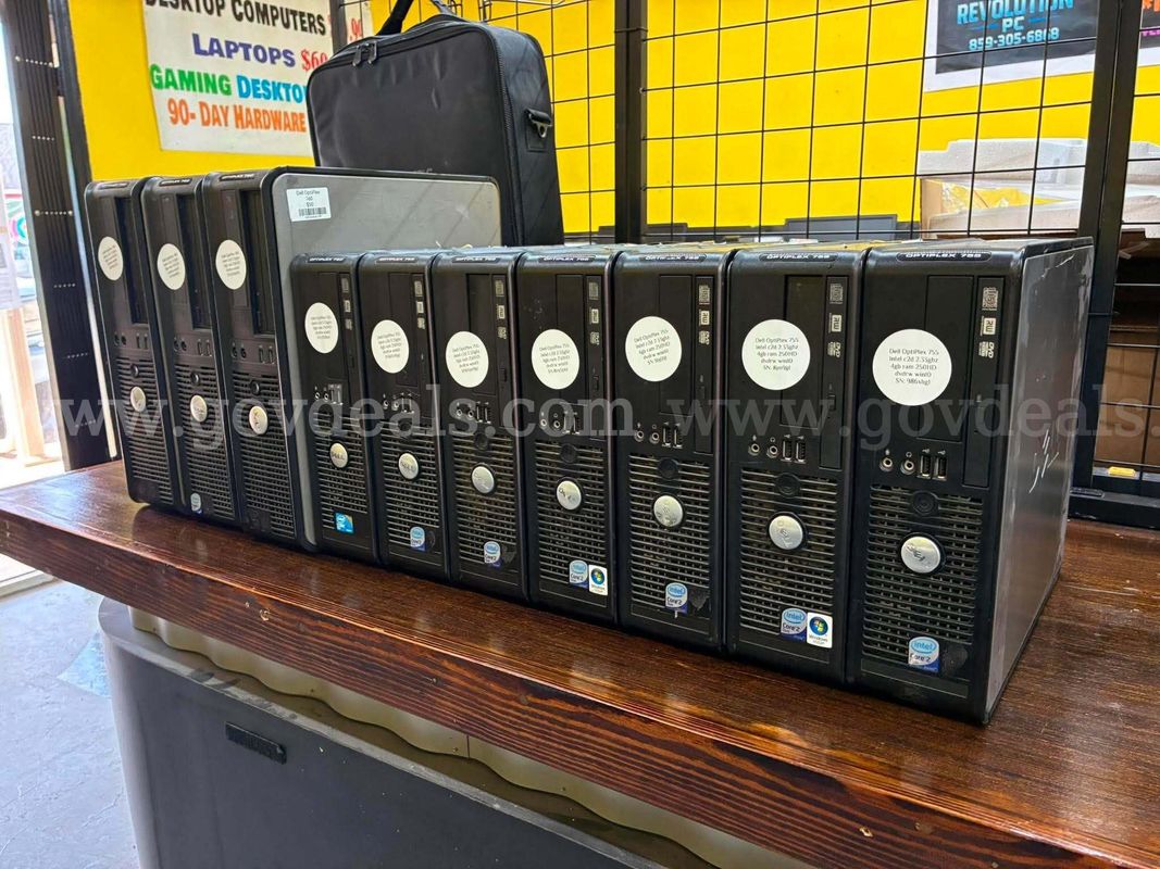 10 Dell OptiPlex Desktops with Windows 10