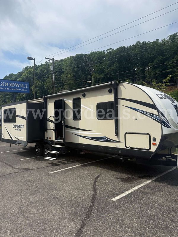 2018 KZ Connect Camper