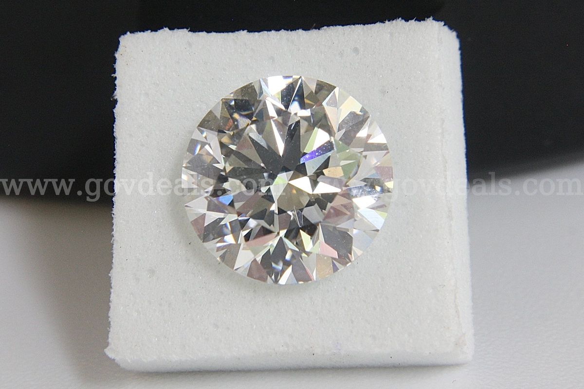 3.03 Carat IGI Certified Lab Grown Diamond - Ideal Cut, F Color, VS1 Clarity