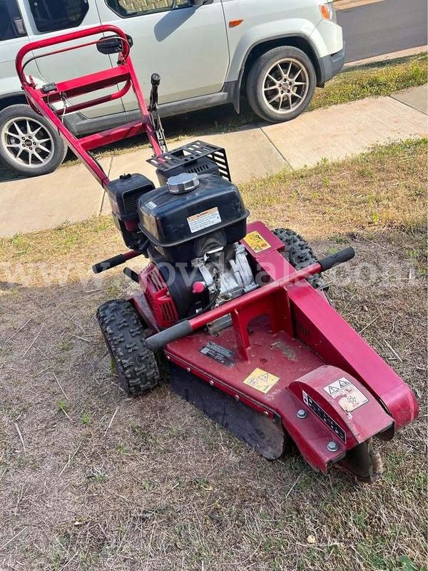 Toro SGR-13 Walk-Behind Stump Grinder – Honda GX390 – Low Hours