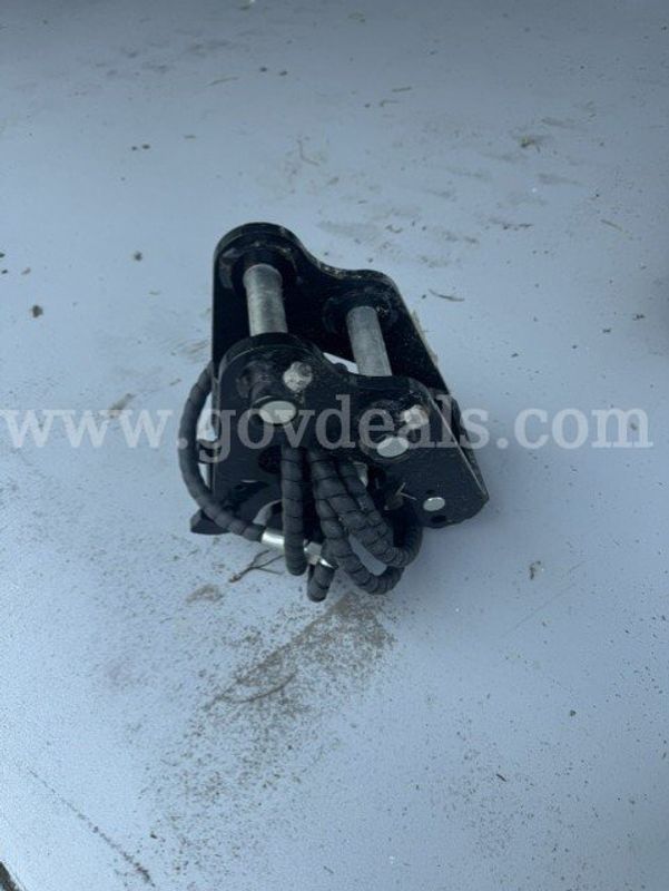 Excavator Quick Coupler, 1" Pin — Hydraulic — New/Unused