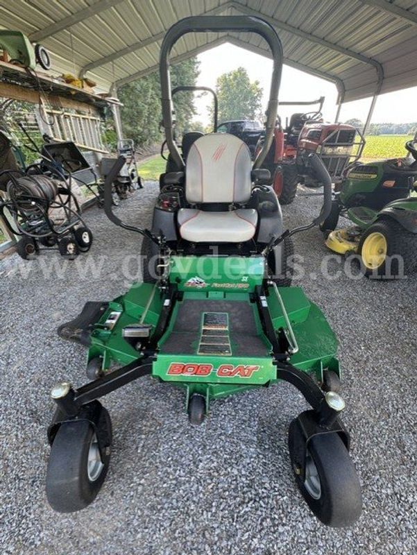 2013 BOB-CAT FastCat 52" Commercial Zero Turn Mower — 294 Hours