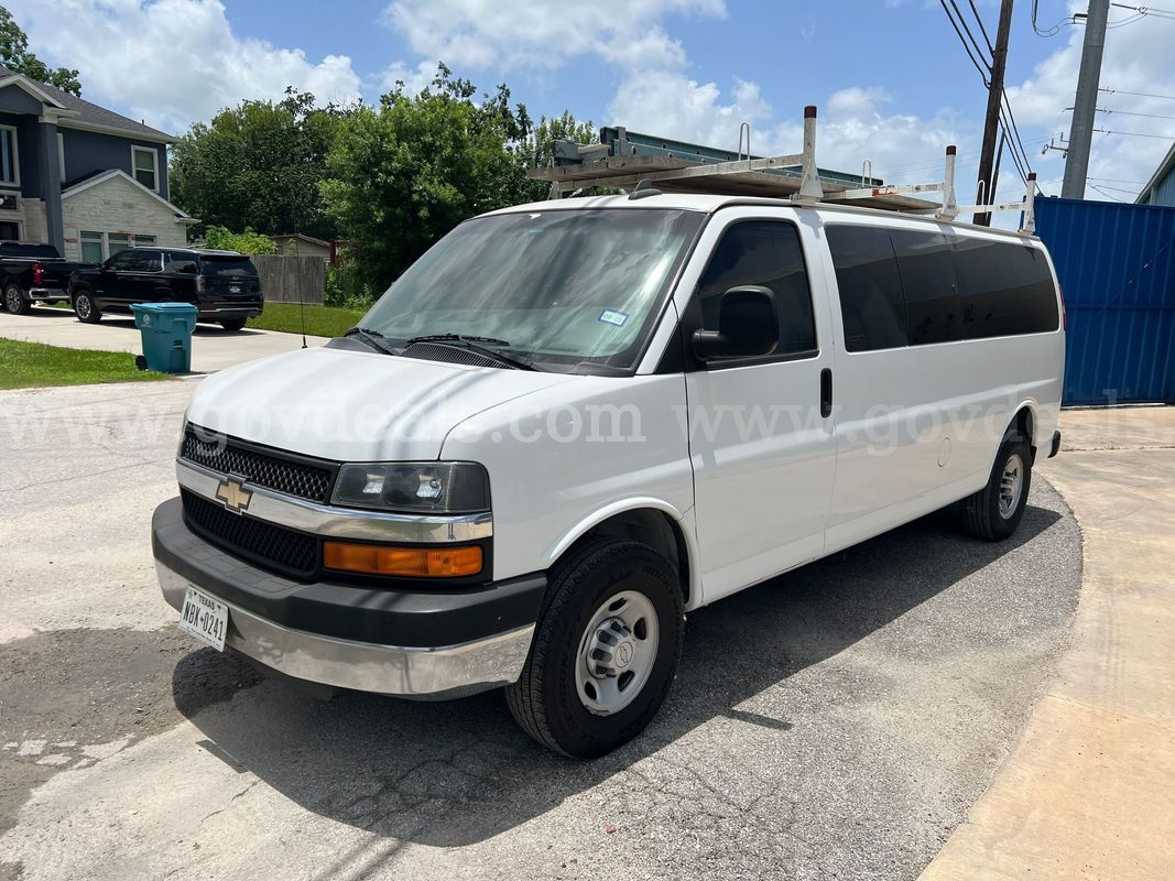 2016 Chevrolet Express LT 3500 Extended