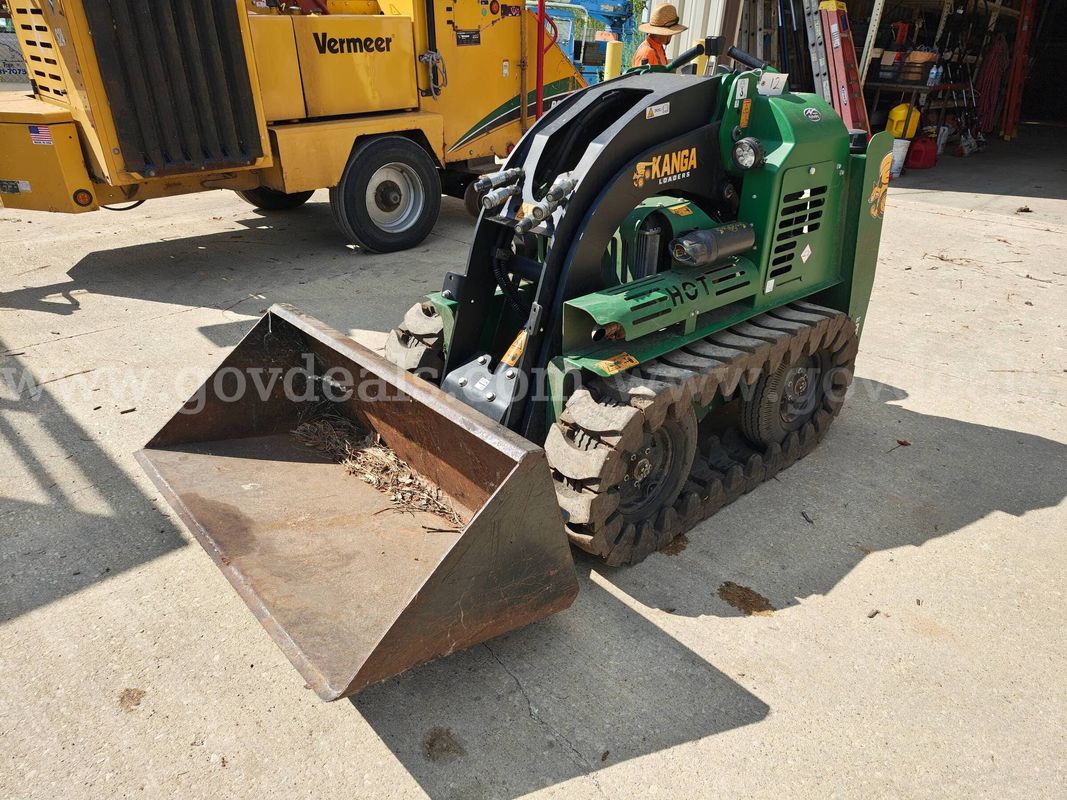 2017 Kanga DT825 Compact Tracked Loader