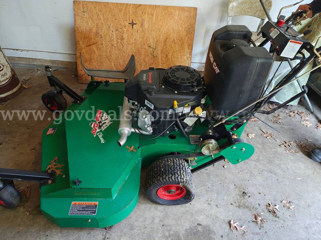 2014 Bobcat 934007G Commercial Walk behind Mower