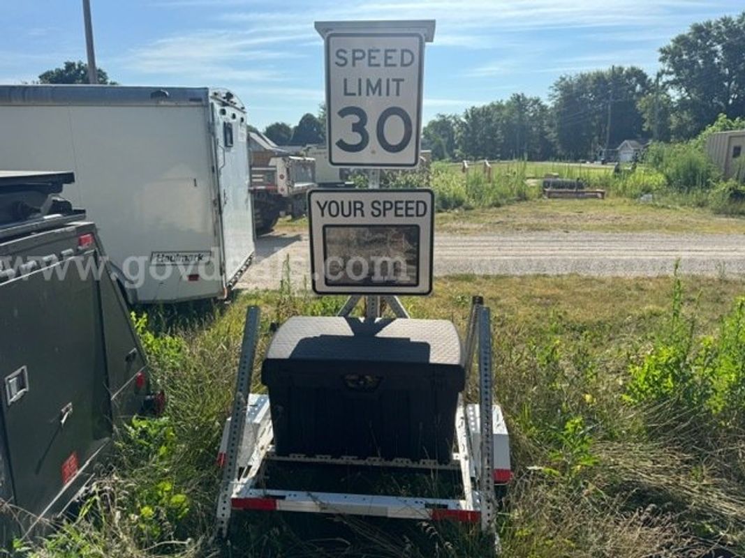 POLICE RADAR TRAILER