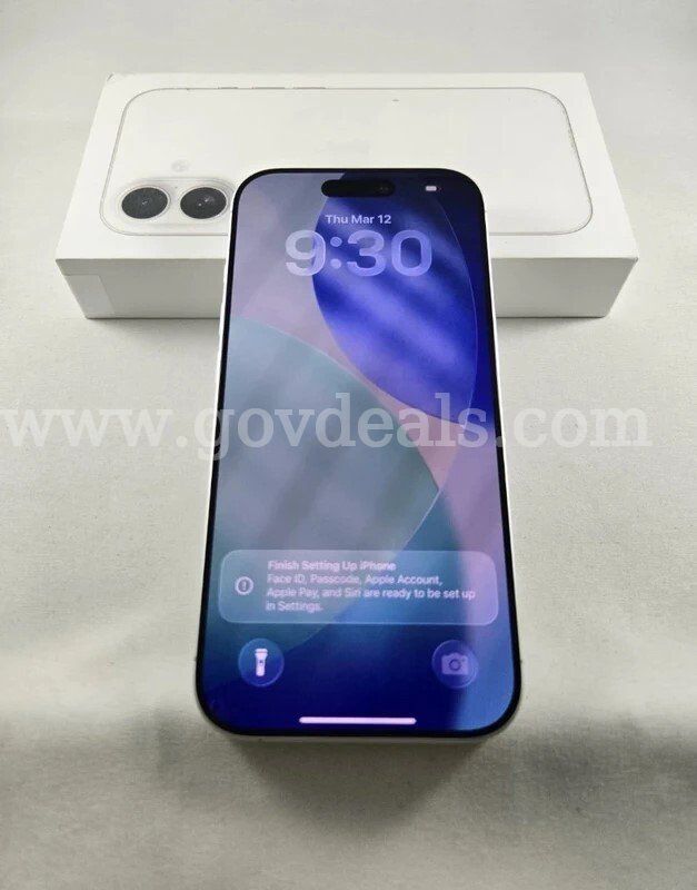 iPhone 17 256GB - in good conditions Carrier (Unlocked,) No iCloud Lock