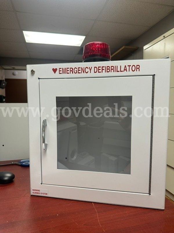 Emergency Defibrillator Metal Case with Plastic Door with MMP