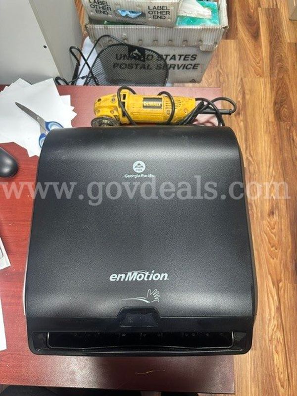 Georgia-Pacific Motion Activated Plastic Paper Towel Dispensers
