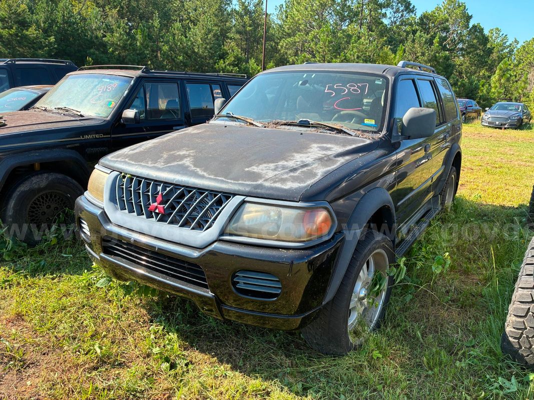 2001 Mitsubishi Montero Sport