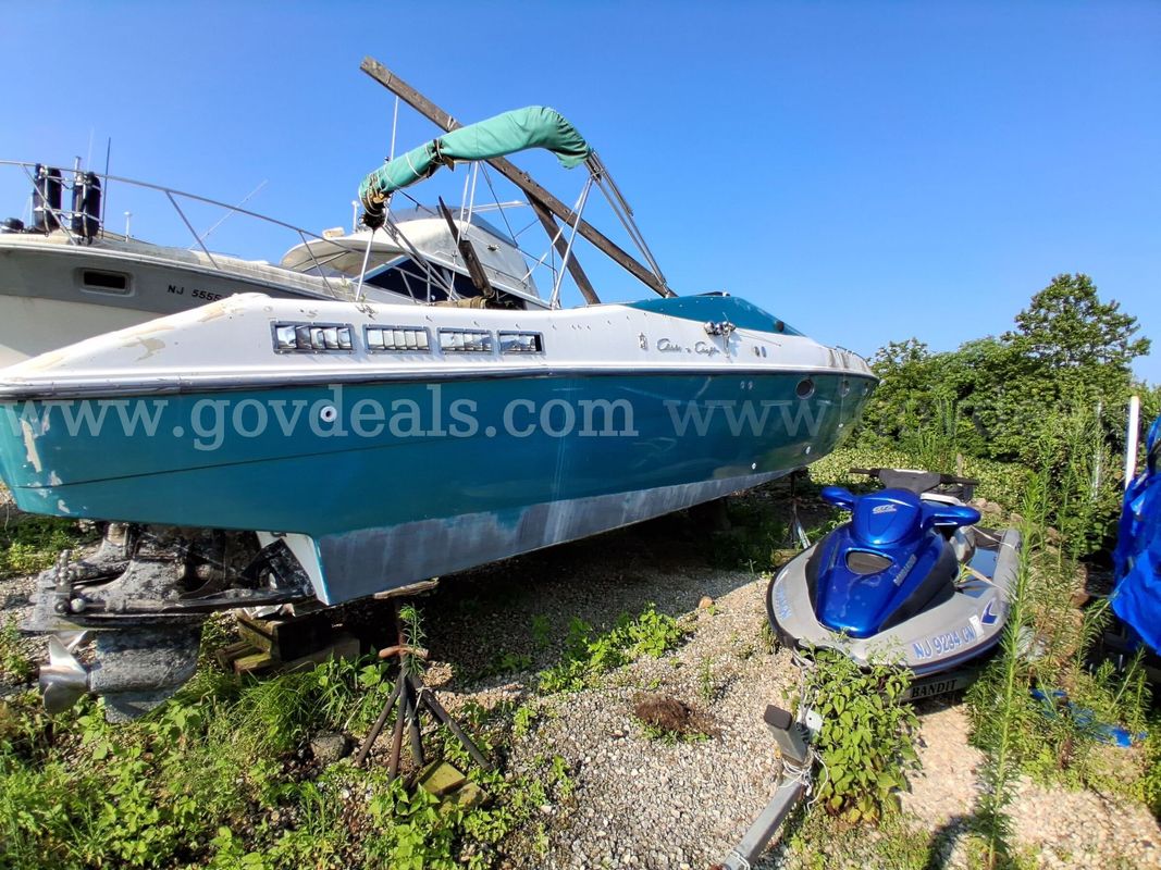 1989 Chris-Craft Stinger 38.5'