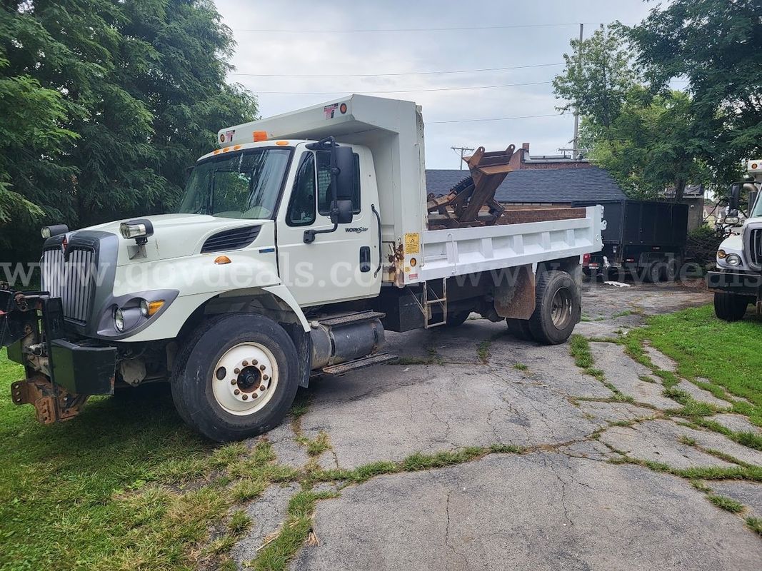 2008 International 7400