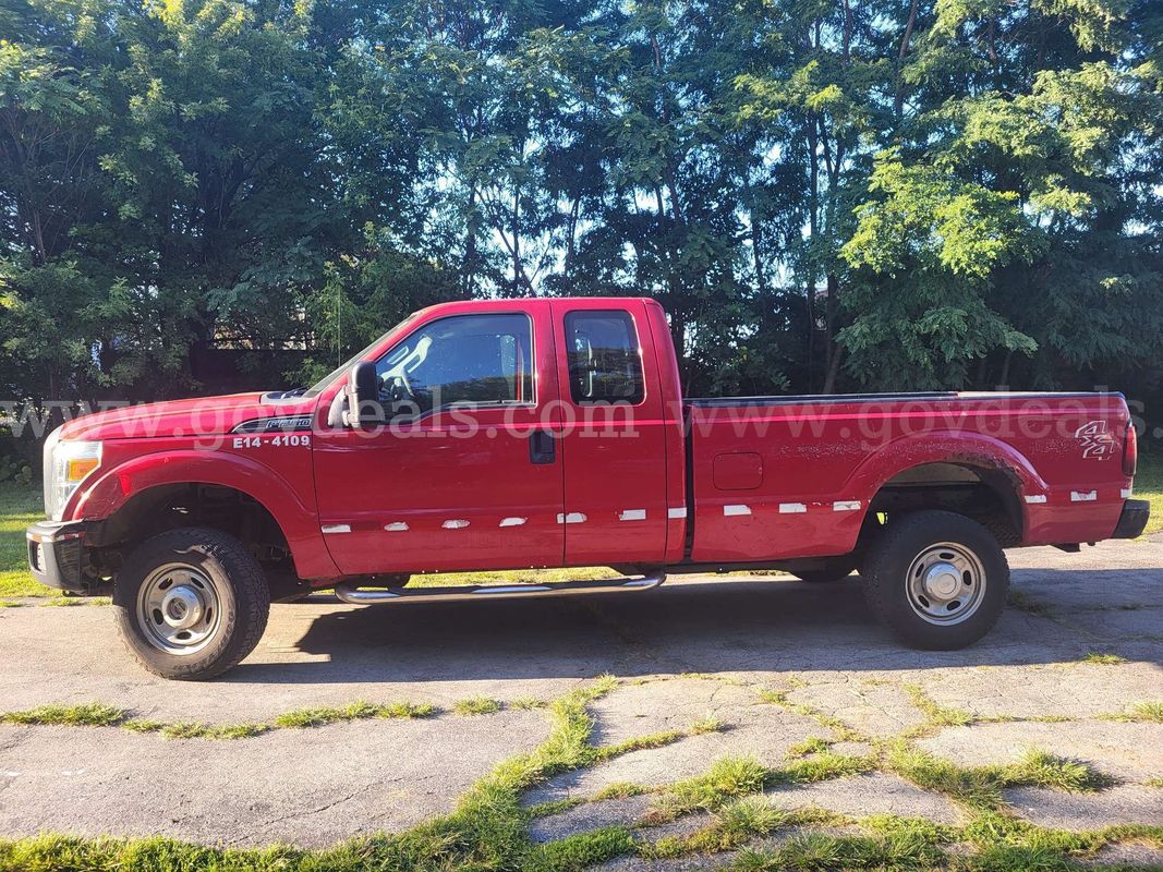 2015 Ford F-250 SD XL SuperCab 4WD