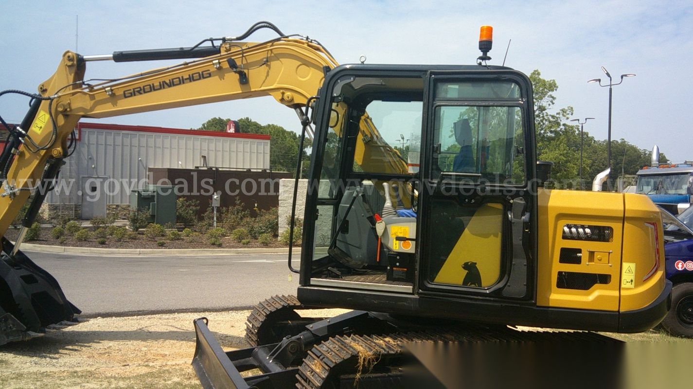 NEW 2025 GroundHog ZH80D 18,000lb steel track excavator
