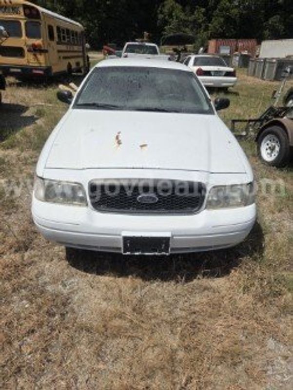 2004 Ford Crown Victoria