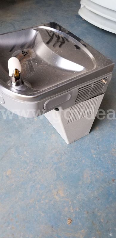 Wall Mount Water Fountain