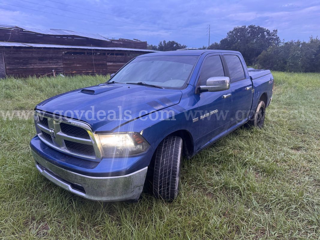 2011 RAM 1500 SLT Crew Cab 2WD