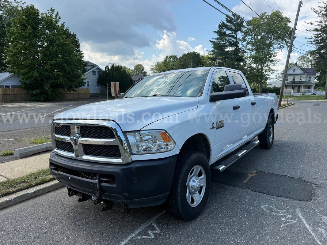 2016 RAM 3500 Tradesman Crew Cab 4WD